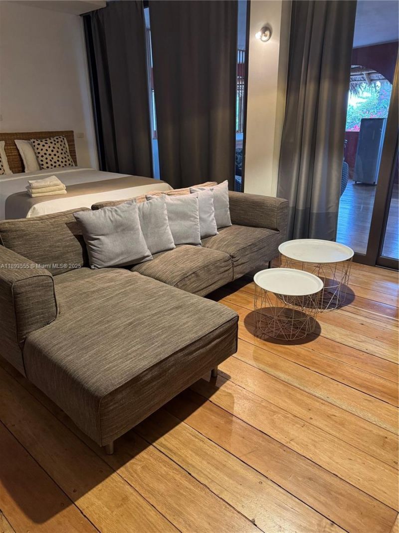 Please Call For Address, Miami, FL 33196 Photo