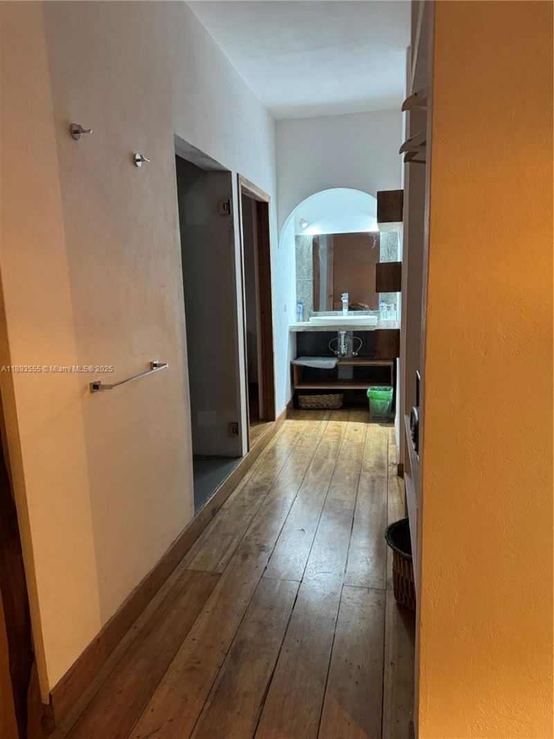 Please Call For Address, Miami, FL 33196 Photo