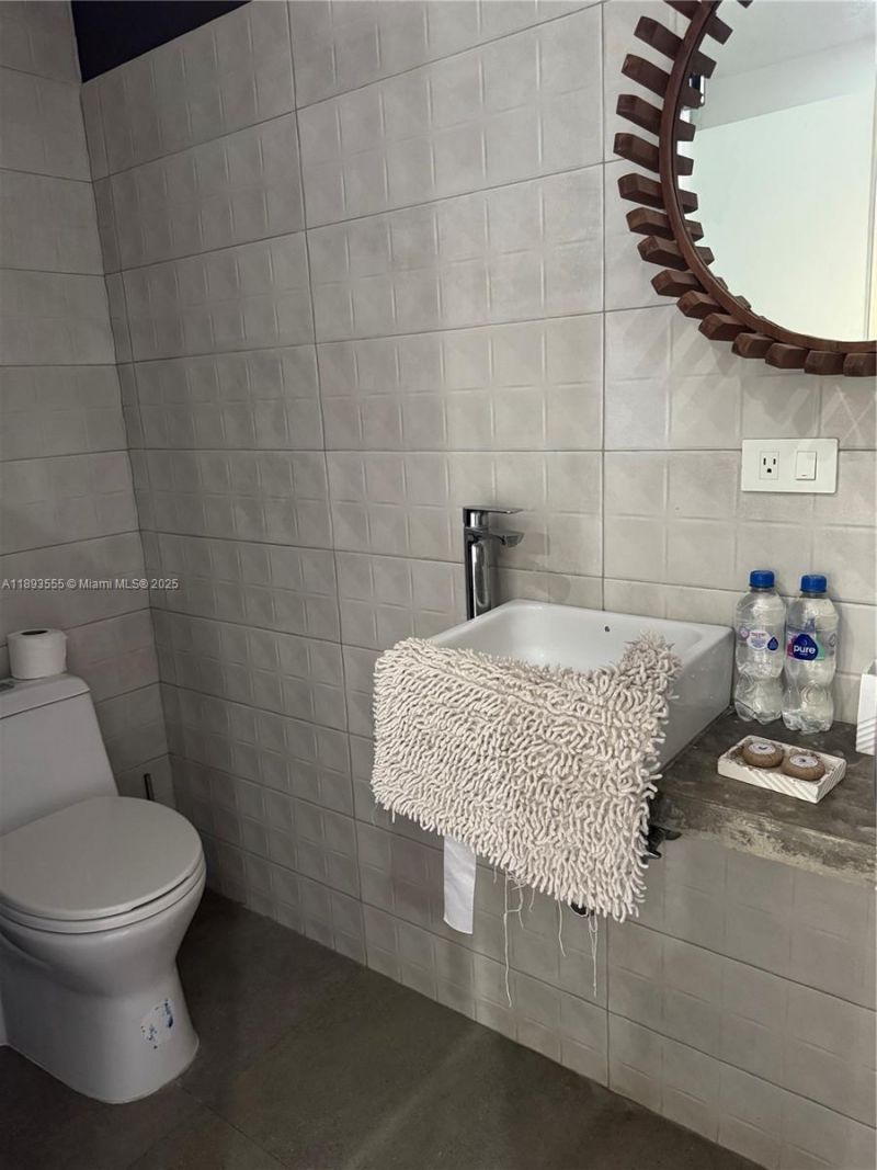 Please Call For Address, Miami, FL 33196 Photo