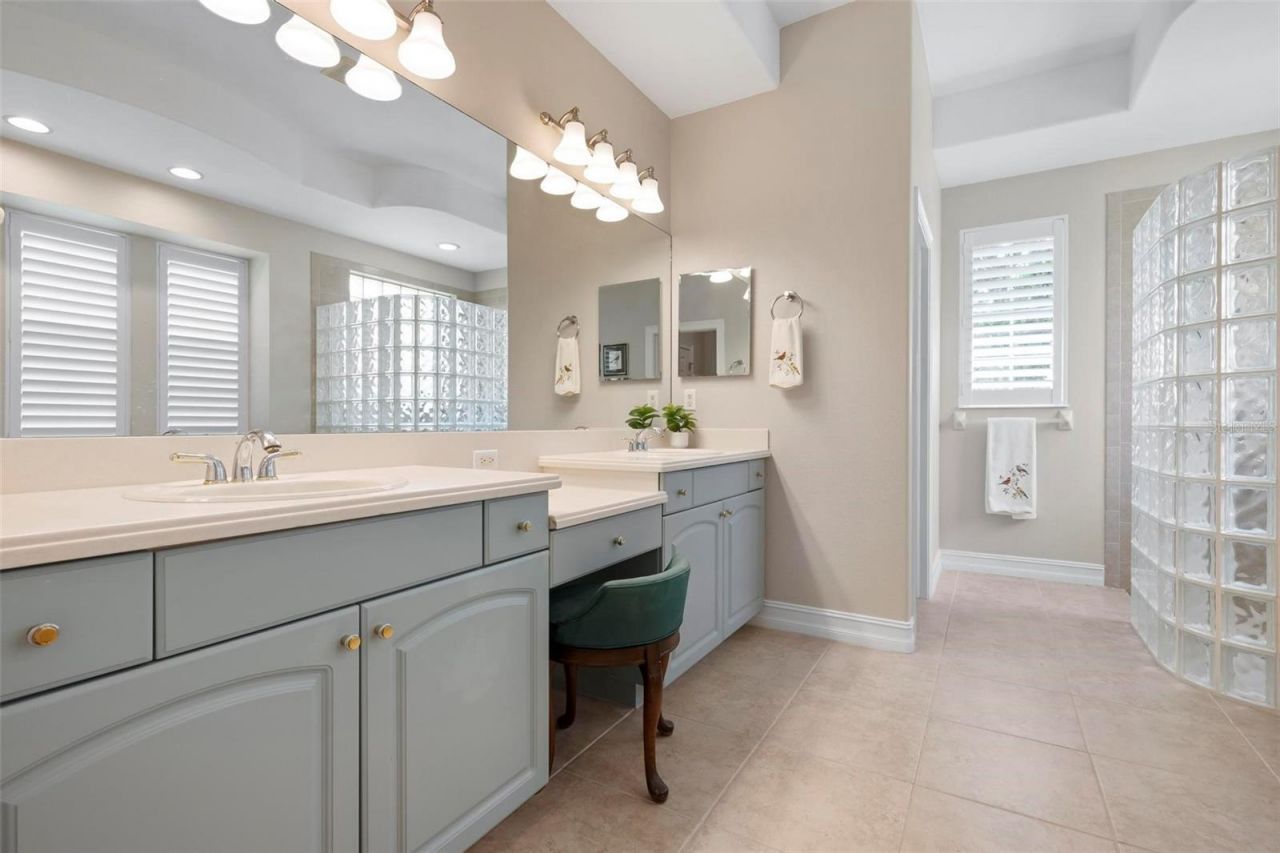 225 Pesaro Drive, North Venice, FL 34275 Photo