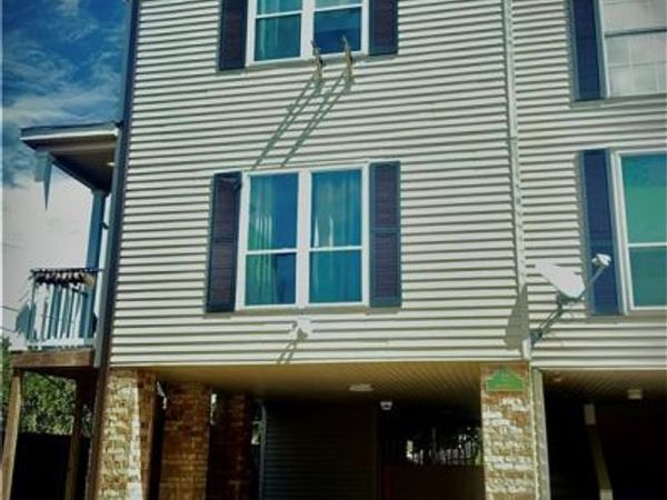 37 HOUMAS Place, Destrehan, LA 70047