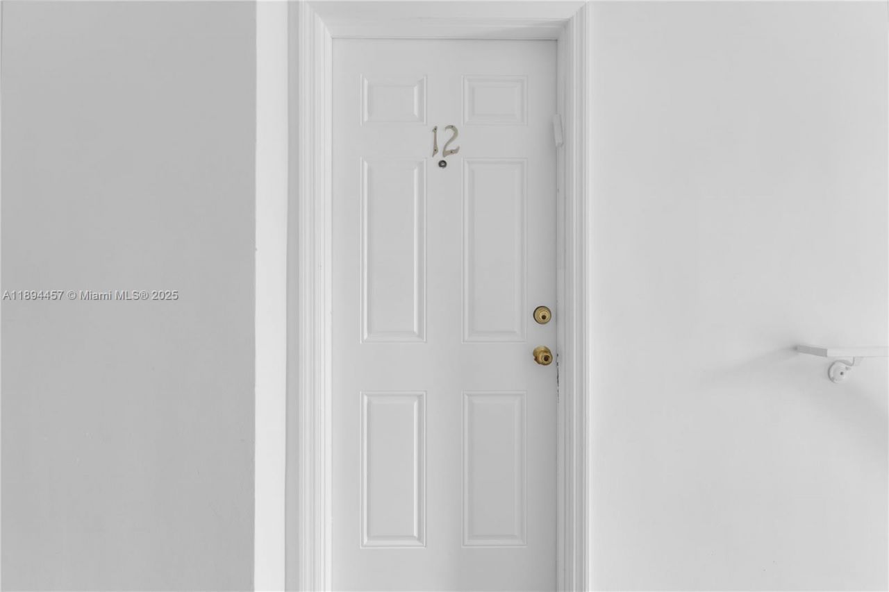1027 S Euclid Ave, Unit 12, Miami Beach, FL 33139 Photo