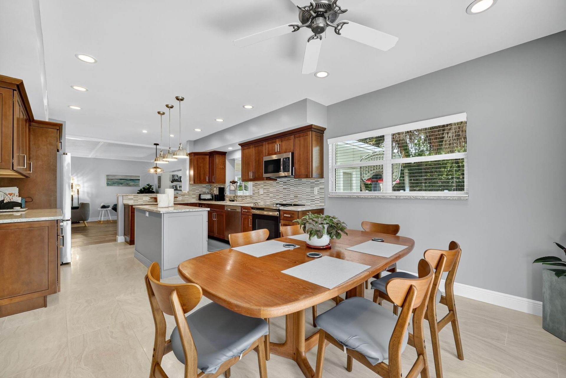 80 SE Saint Lucie Boulevard, Stuart, FL 34996 Photo