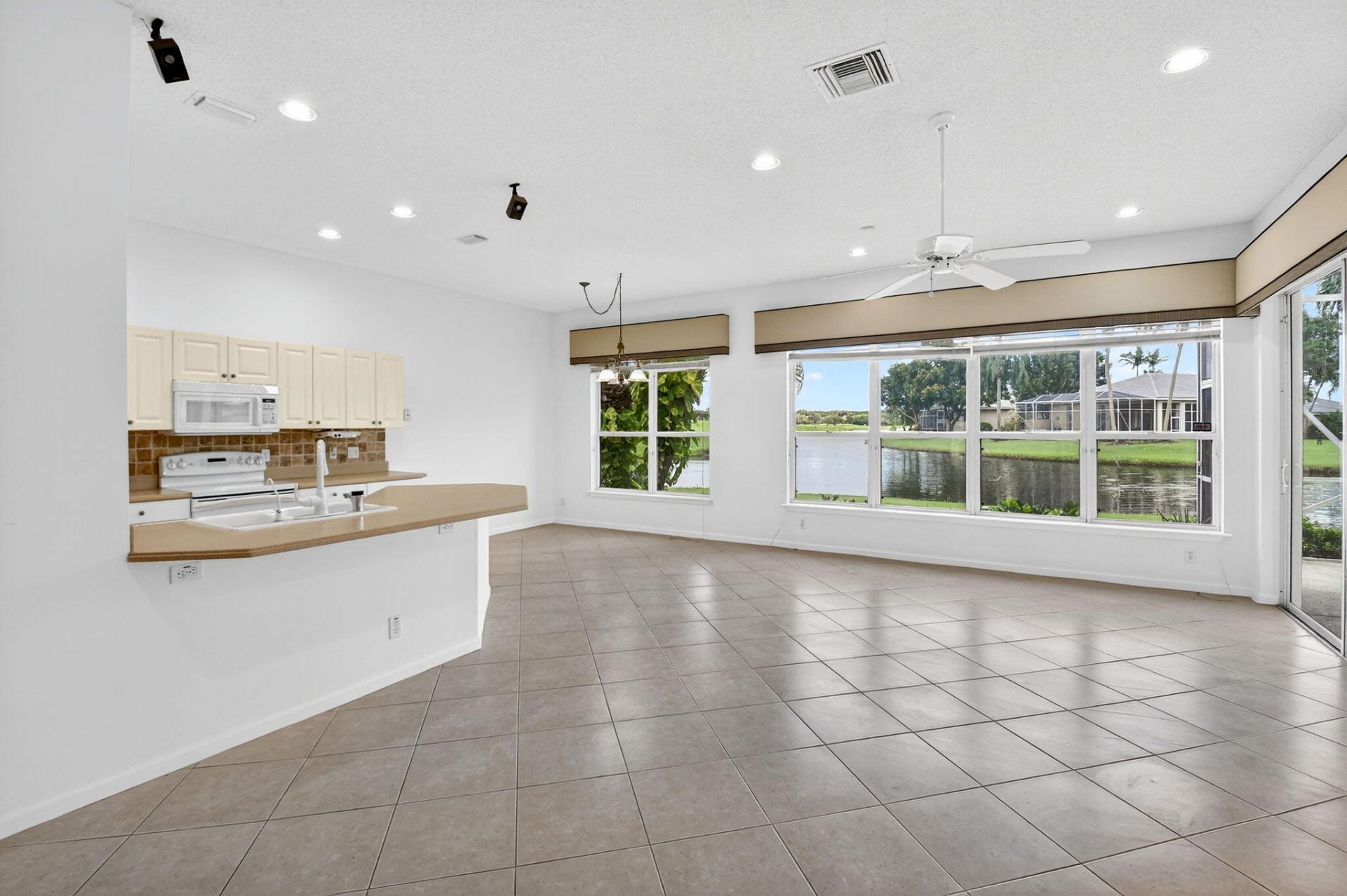 7975 Rockford Road, Boynton Beach, FL 33472 Photo