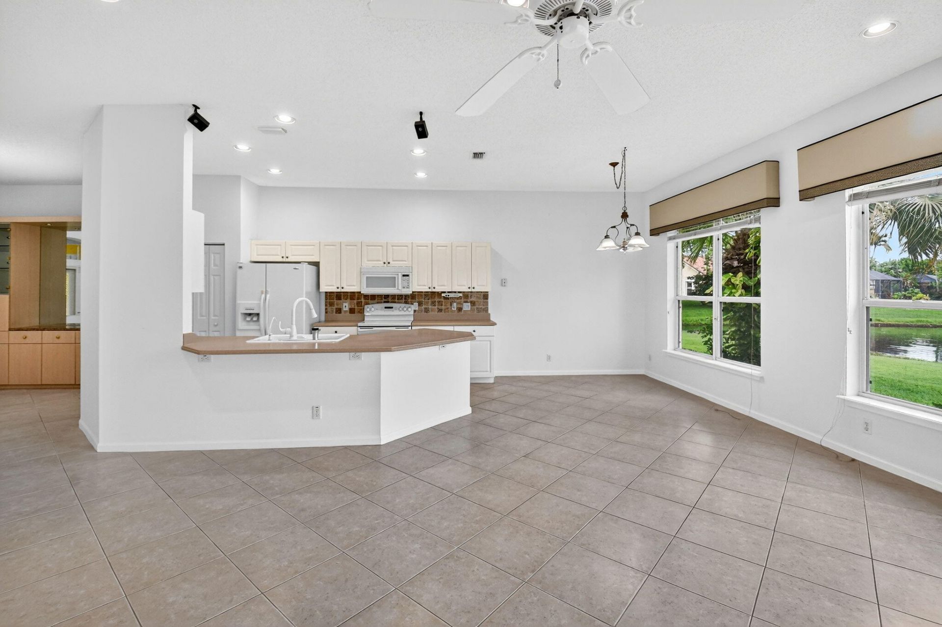 7975 Rockford Road, Boynton Beach, FL 33472 Photo