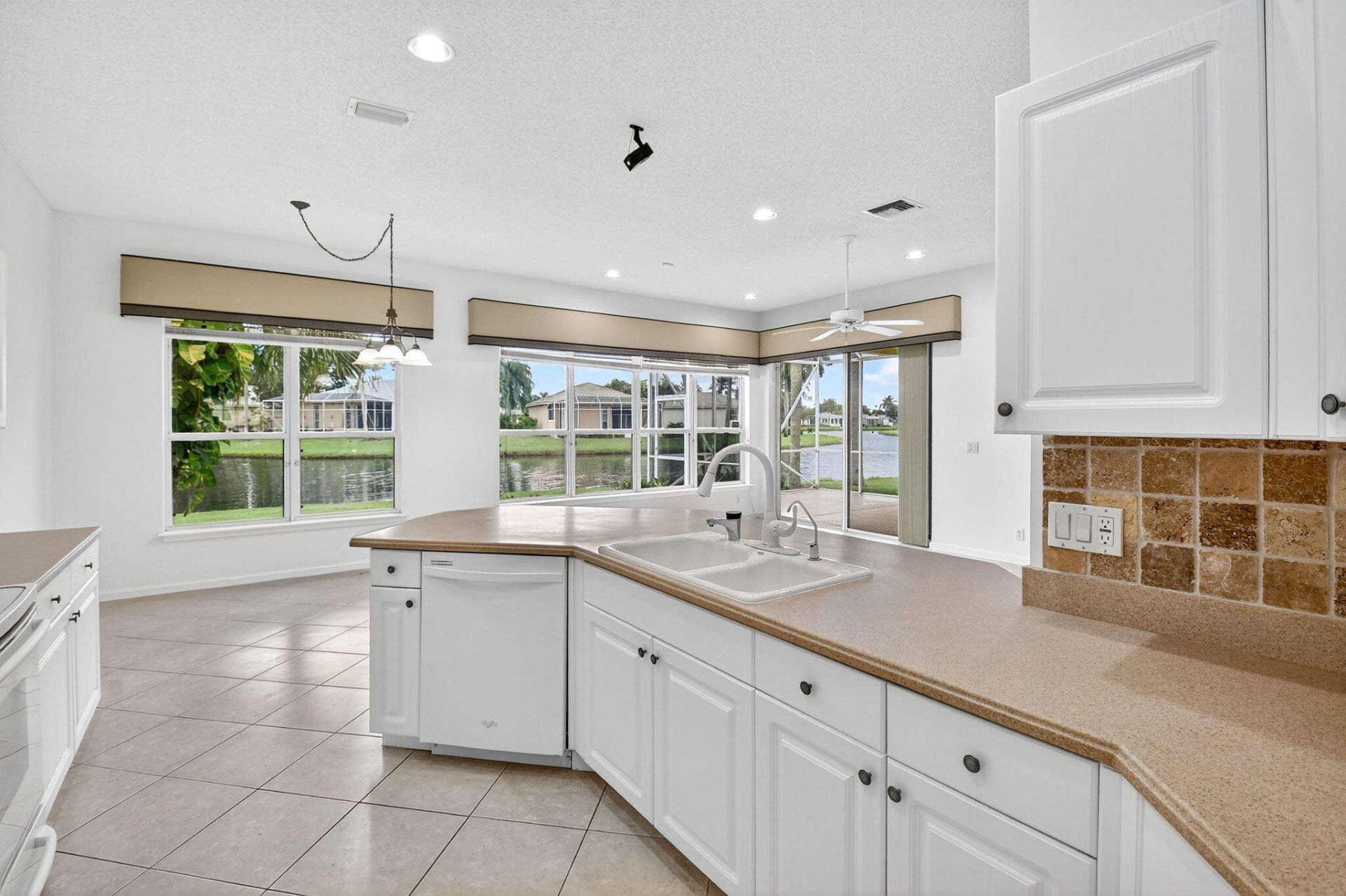7975 Rockford Road, Boynton Beach, FL 33472 Photo