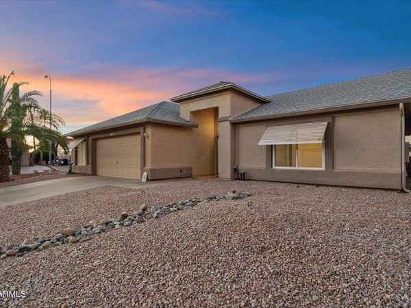 1540 E HAZELTINE Way, Chandler, AZ 85249