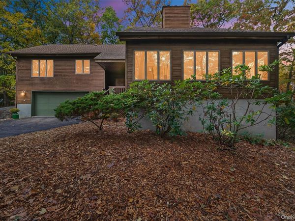 18 St Thomas Place, Highland Falls, NY 10928