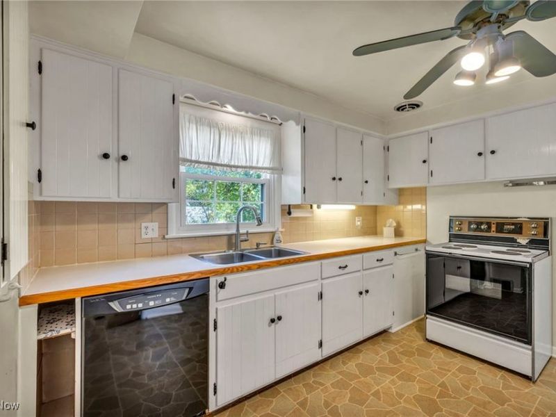 3119 Meier Place, Cuyahoga Falls, OH 44221 Photo 3