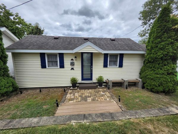 271 E Rose Lake, Coldwater, MI 49036