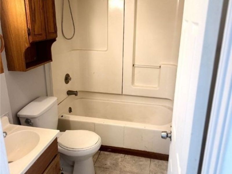 1017 Washington Avenue, Lorain, OH 44052 Photo 14