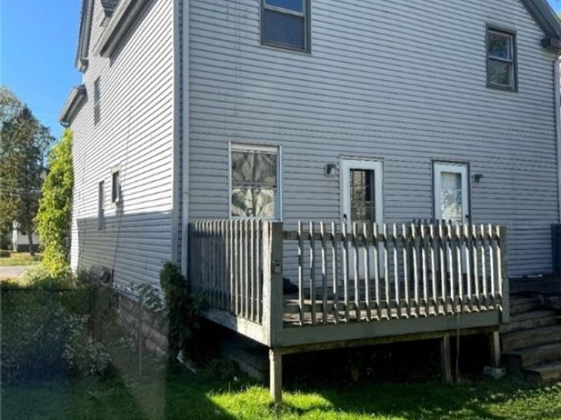 1017 Washington Avenue, Lorain, OH 44052 Photo 3
