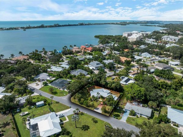 32 BAY AVENUE, OSPREY, FL 34229