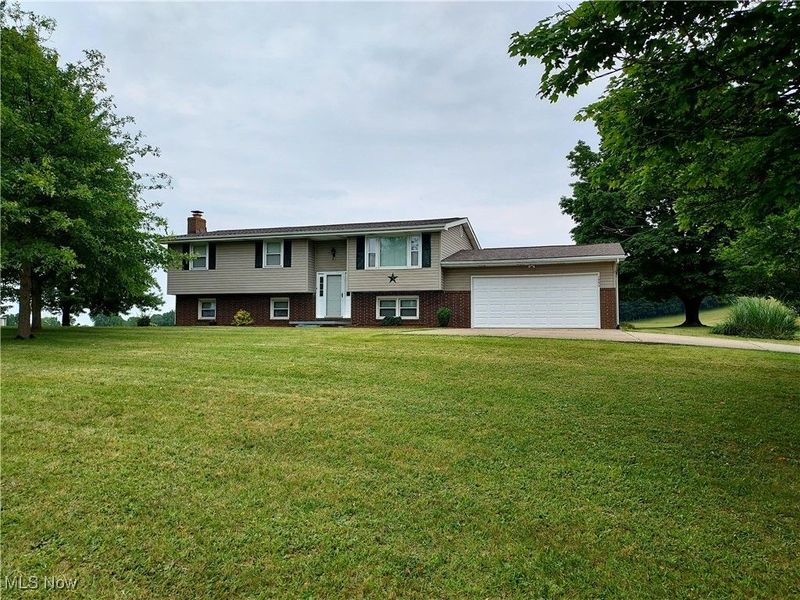 1990 Belfort Avenue NE, Louisville, OH 44641 Photo 1