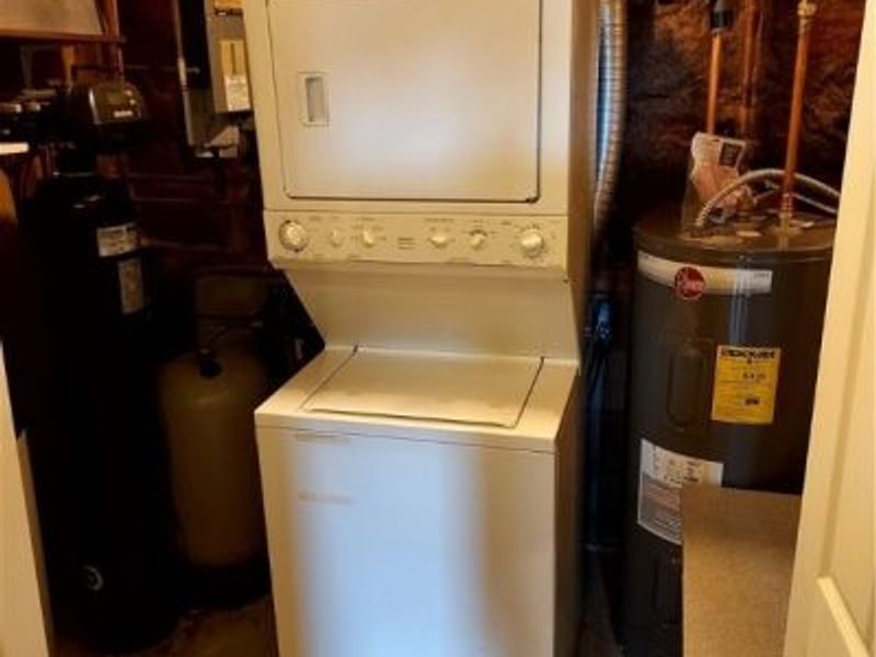 1990 Belfort Avenue NE, Louisville, OH 44641 Photo 25