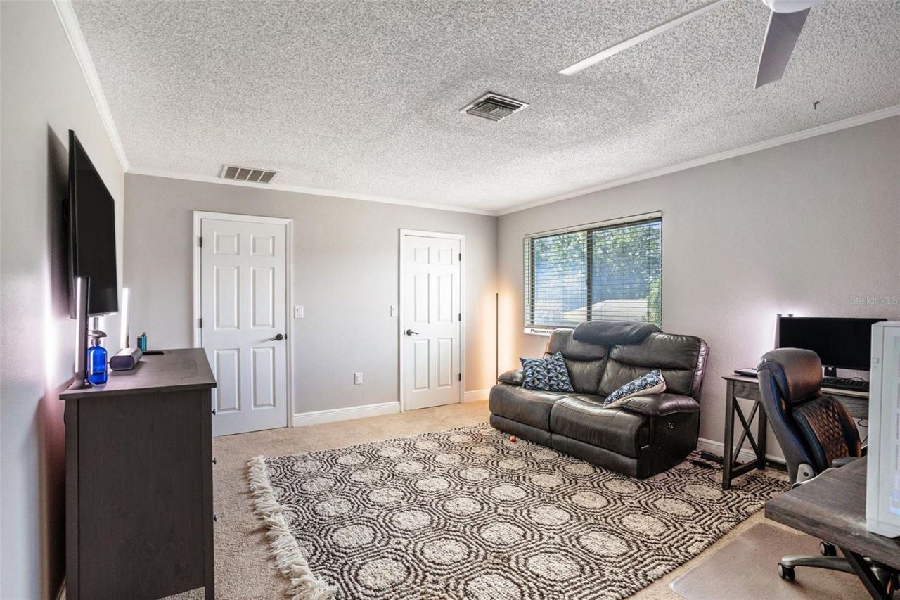 736 Sandy Creek Drive, Brandon, FL 33511 Photo