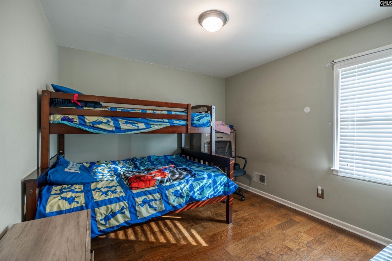 142 Hunstanton Drive Photo 11