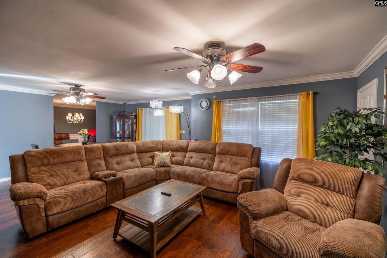 142 Hunstanton Drive Photo 6