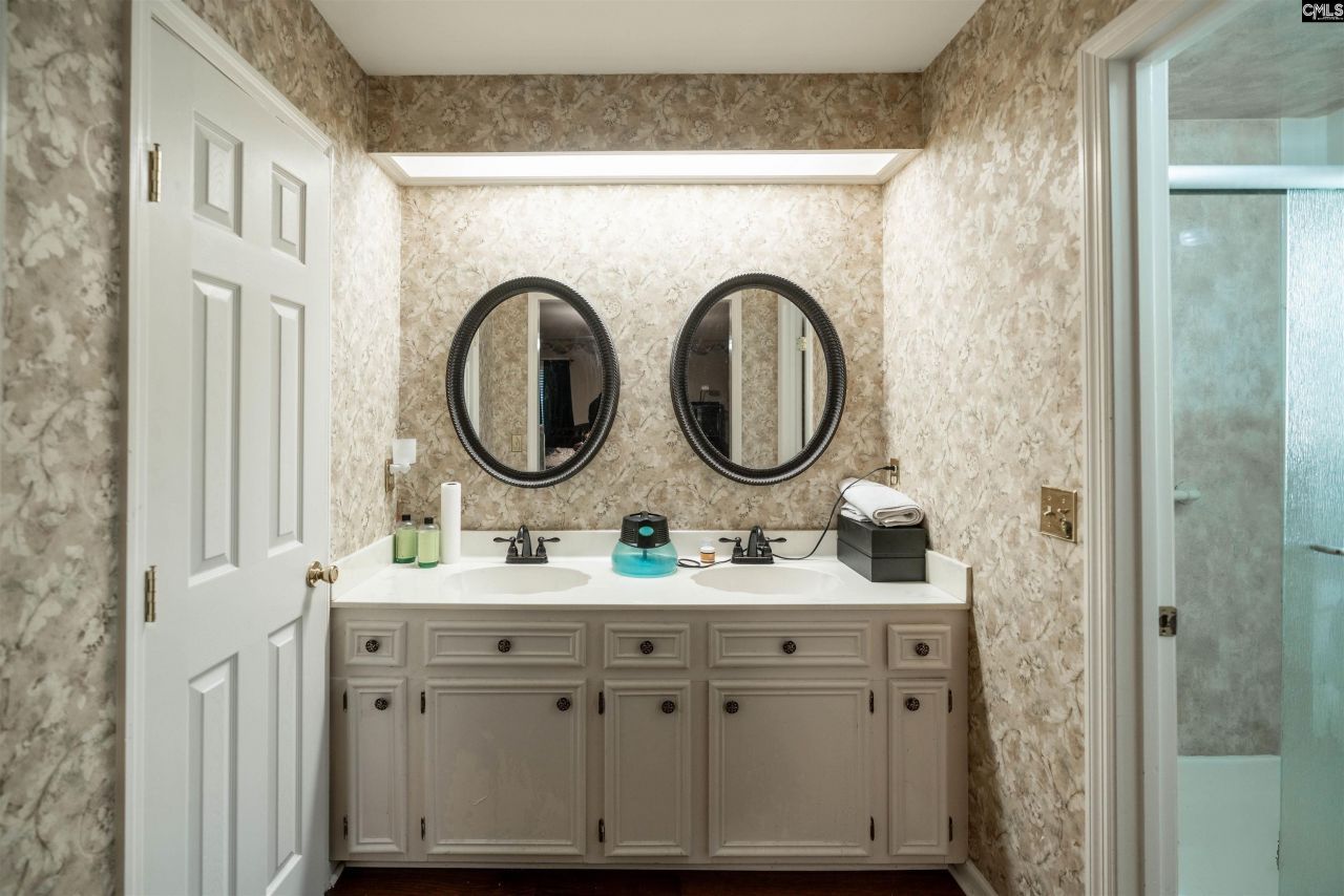 142 Hunstanton Drive Photo 9