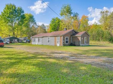 6417 Dove Road, Kimball Twp, MI 48074
