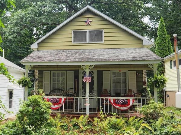 21 MOUNT LEBANON DRIVE, LEBANON, PA 17046