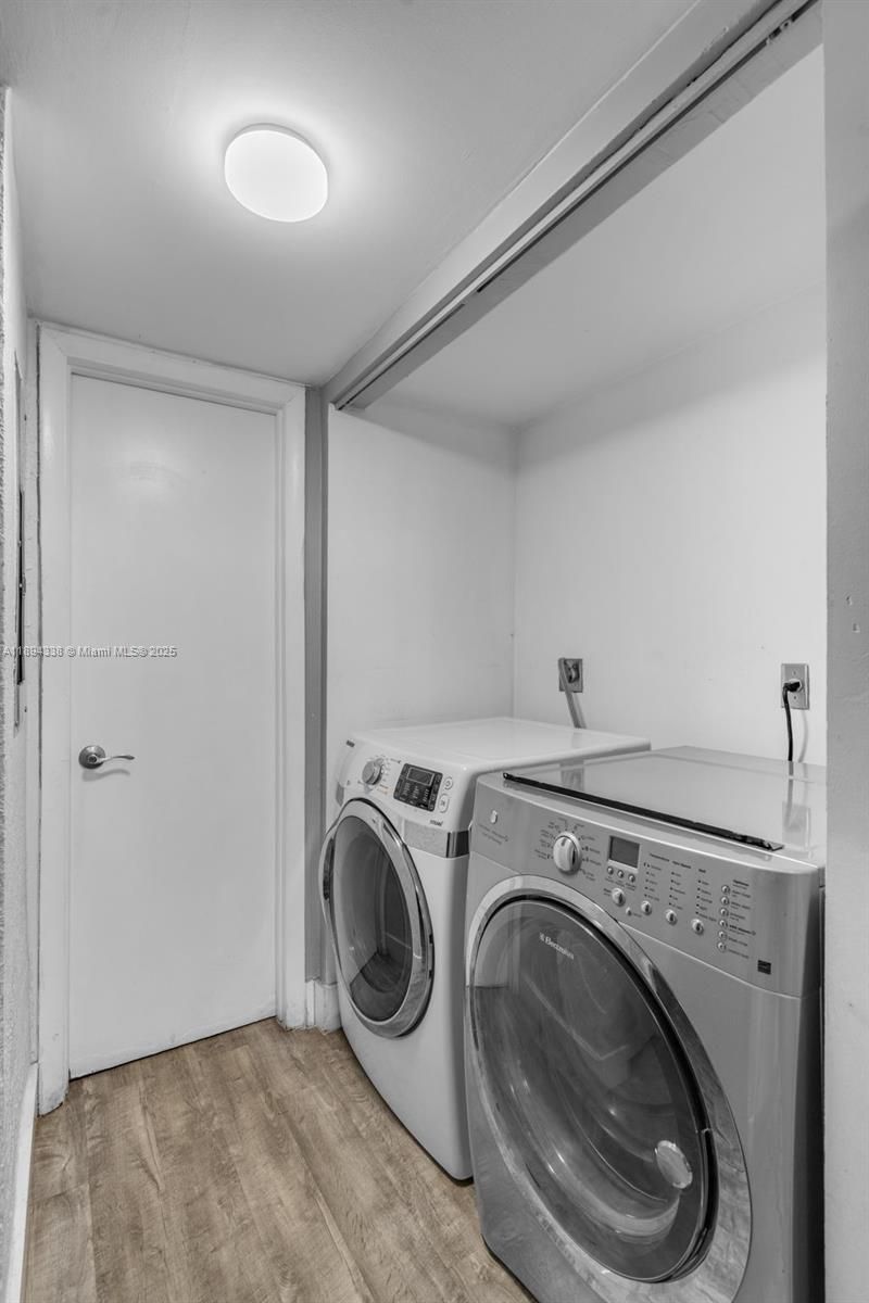 19440 NE 26th Ave, Unit 54B, Miami, FL 33180 Photo