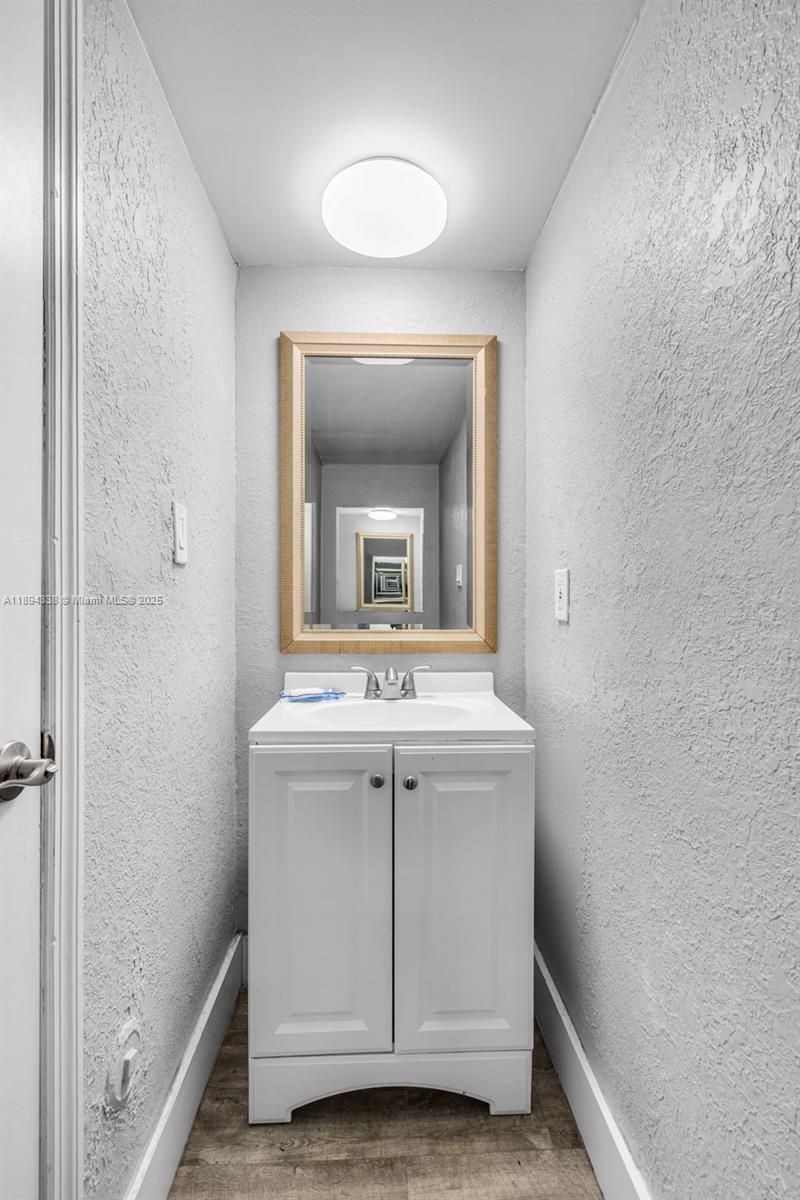 19440 NE 26th Ave, Unit 54B, Miami, FL 33180 Photo