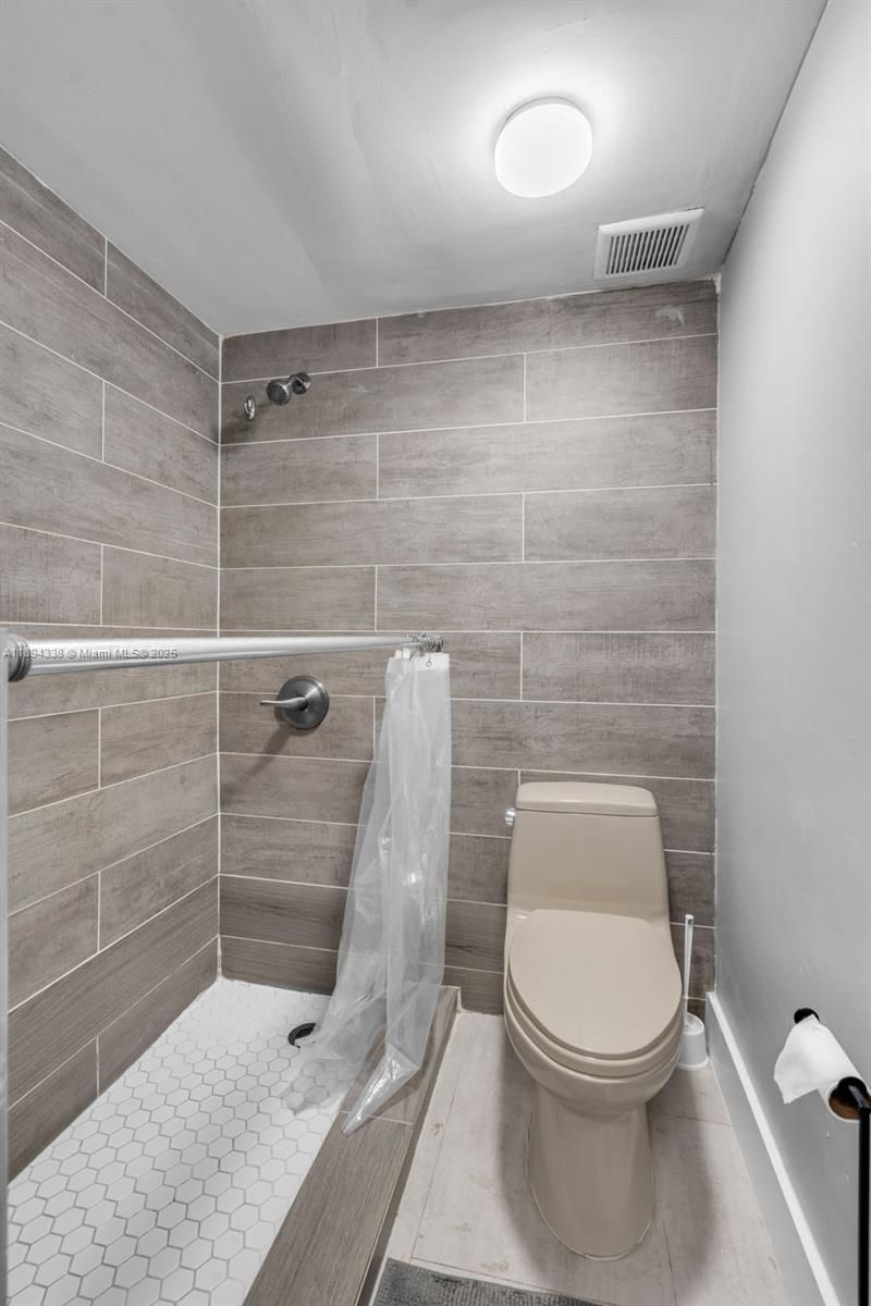 19440 NE 26th Ave, Unit 54B, Miami, FL 33180 Photo