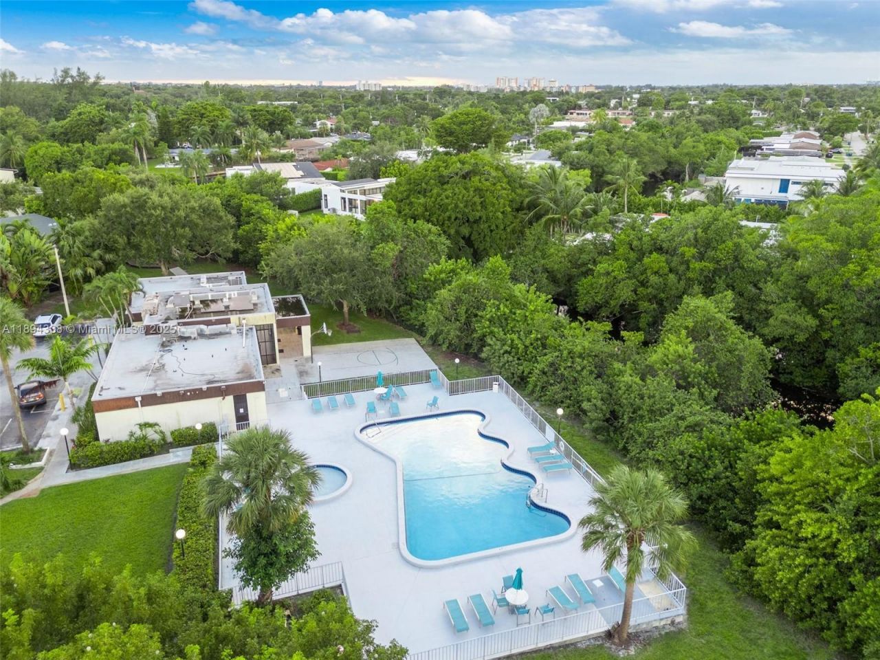 19440 NE 26th Ave, Unit 54B, Miami, FL 33180 Photo