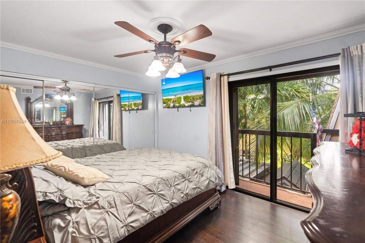 2450 W 67th Pl, Unit 13-12, Hialeah, FL 33016 Photo