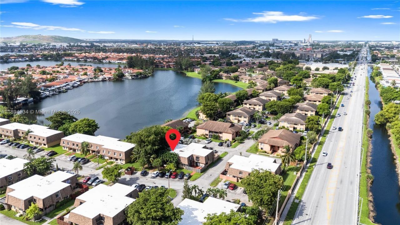 2450 W 67th Pl, Unit 13-12, Hialeah, FL 33016 Photo