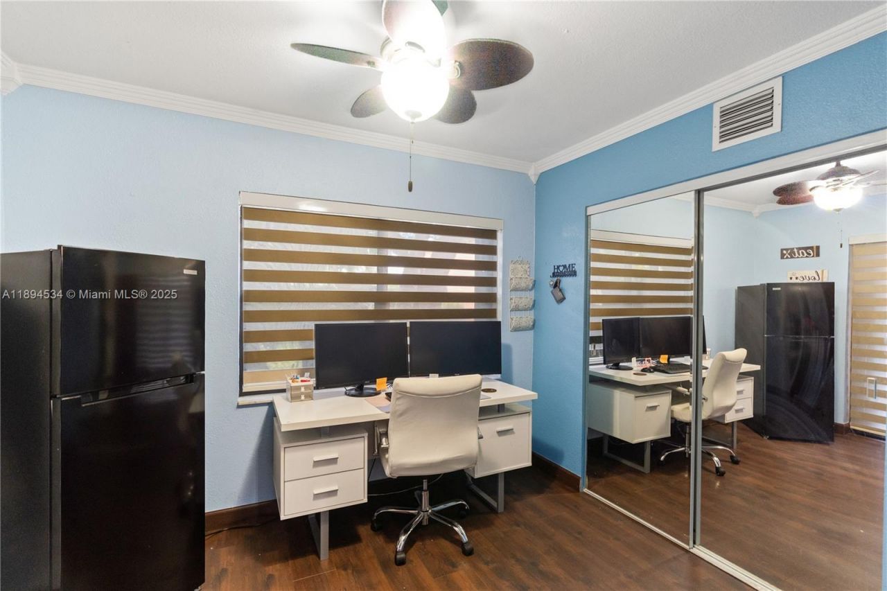 2450 W 67th Pl, Unit 13-12, Hialeah, FL 33016 Photo
