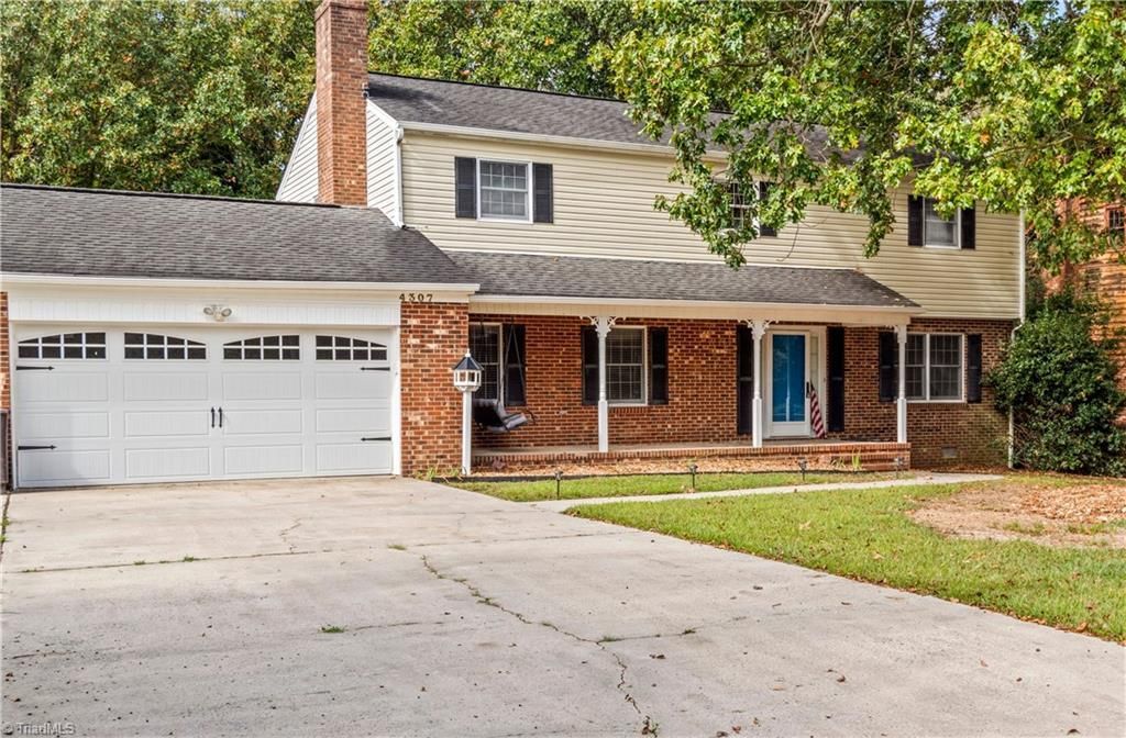 4307 Oak Hollow Drive, High Point, NC 27265 Main Photo