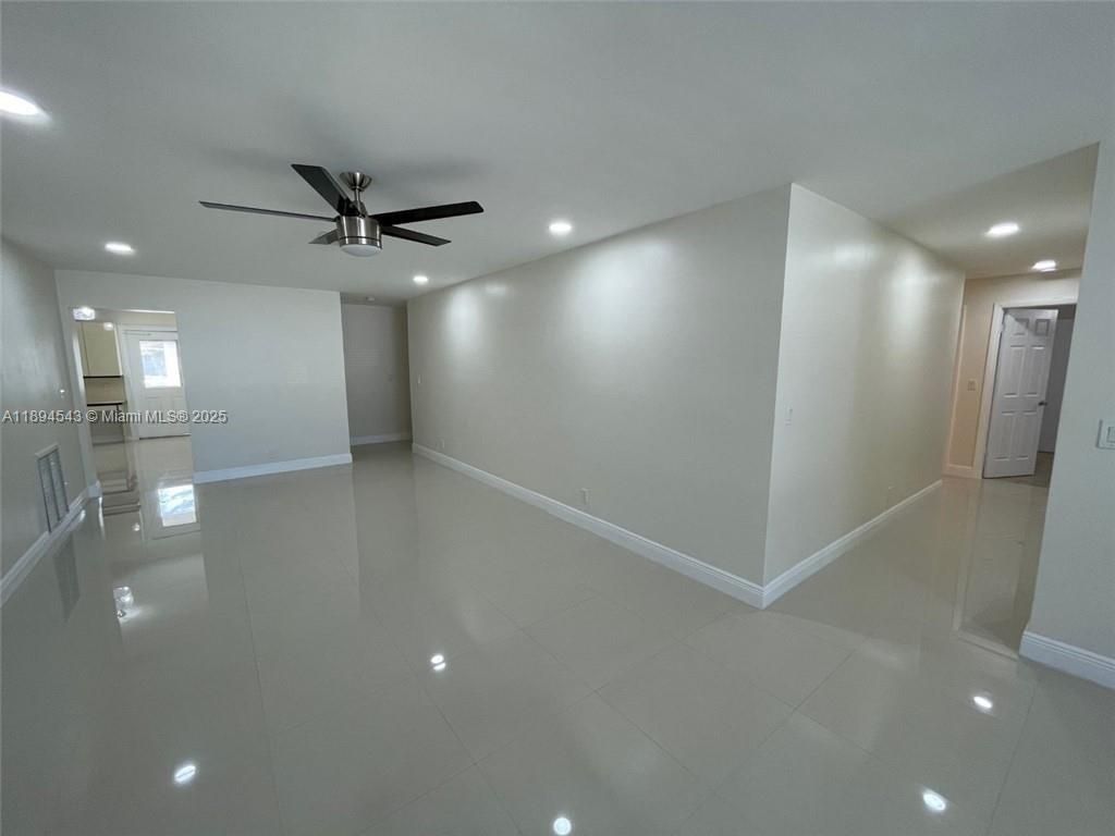 5181 NE 17th Ave, Pompano Beach, FL 33064 Photo