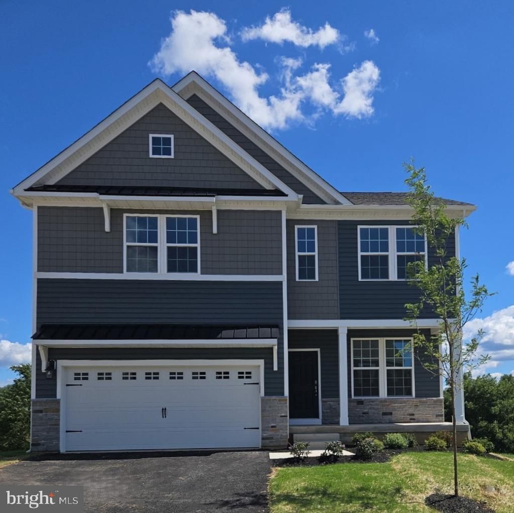 105 Winding Road, Forks Township, PA 18040 Main Photo