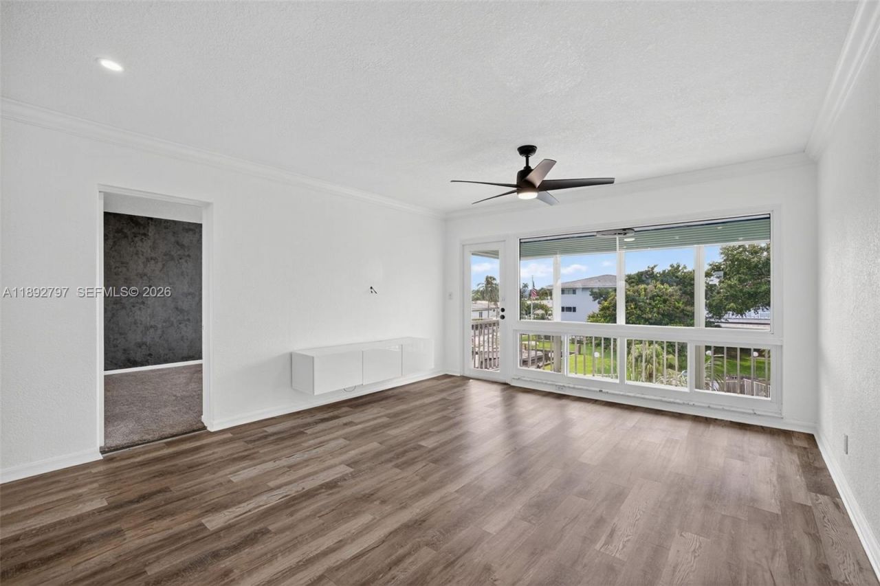 900 SW 12th St, Unit 305, Fort Lauderdale, FL 33315 Photo
