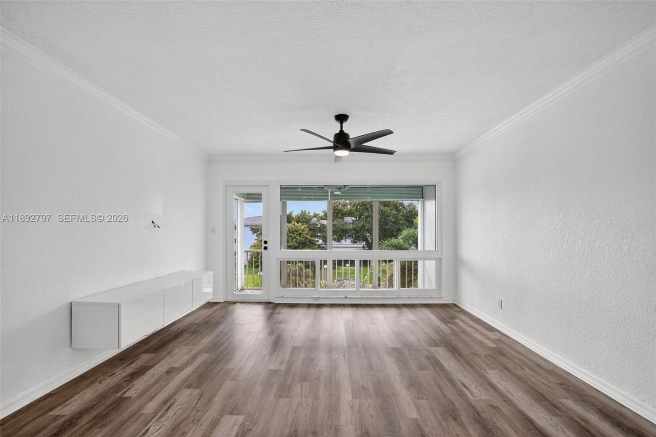 900 SW 12th St, Unit 305, Fort Lauderdale, FL 33315 Photo
