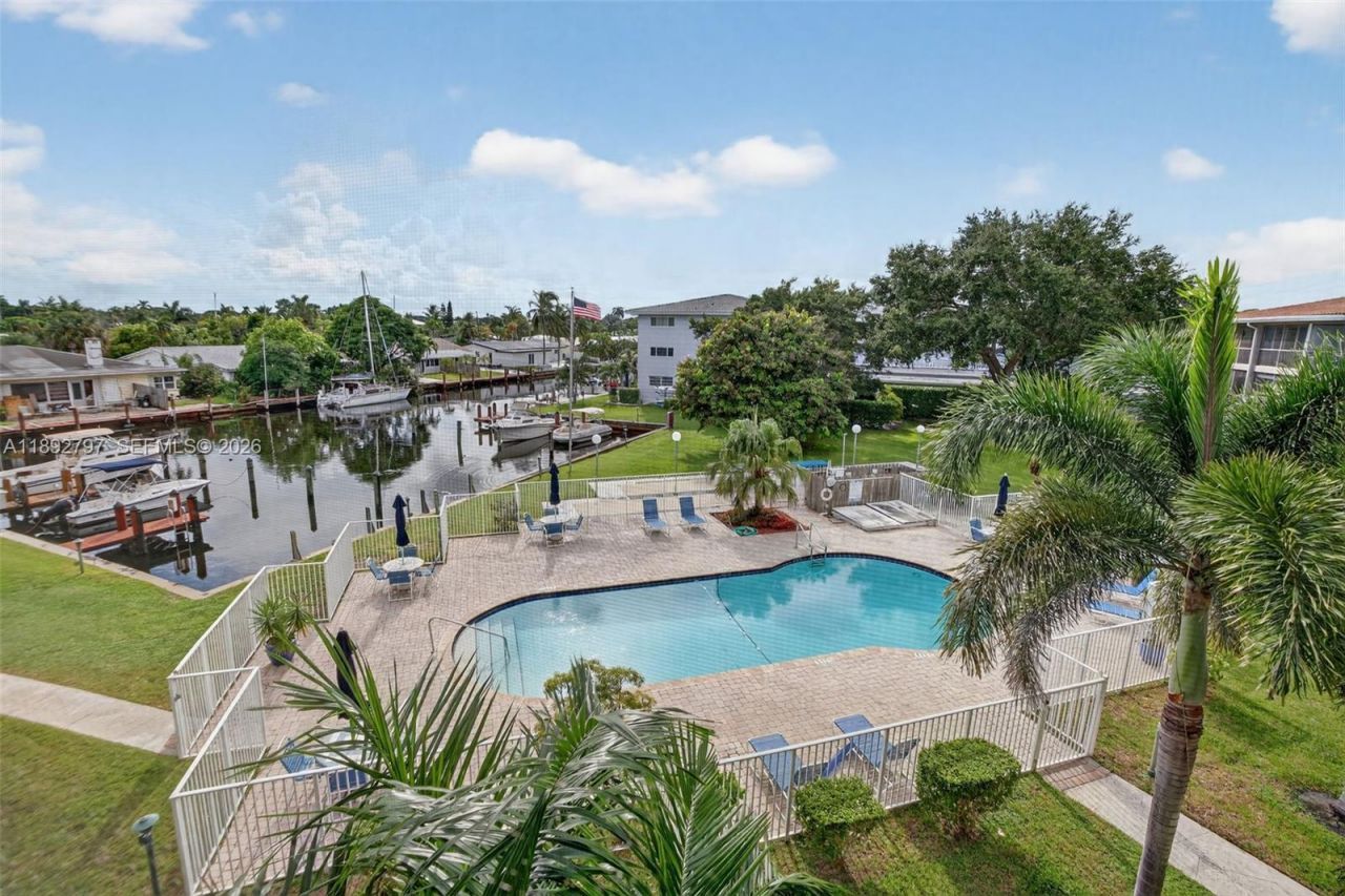 900 SW 12th St, Unit 305, Fort Lauderdale, FL 33315 Photo