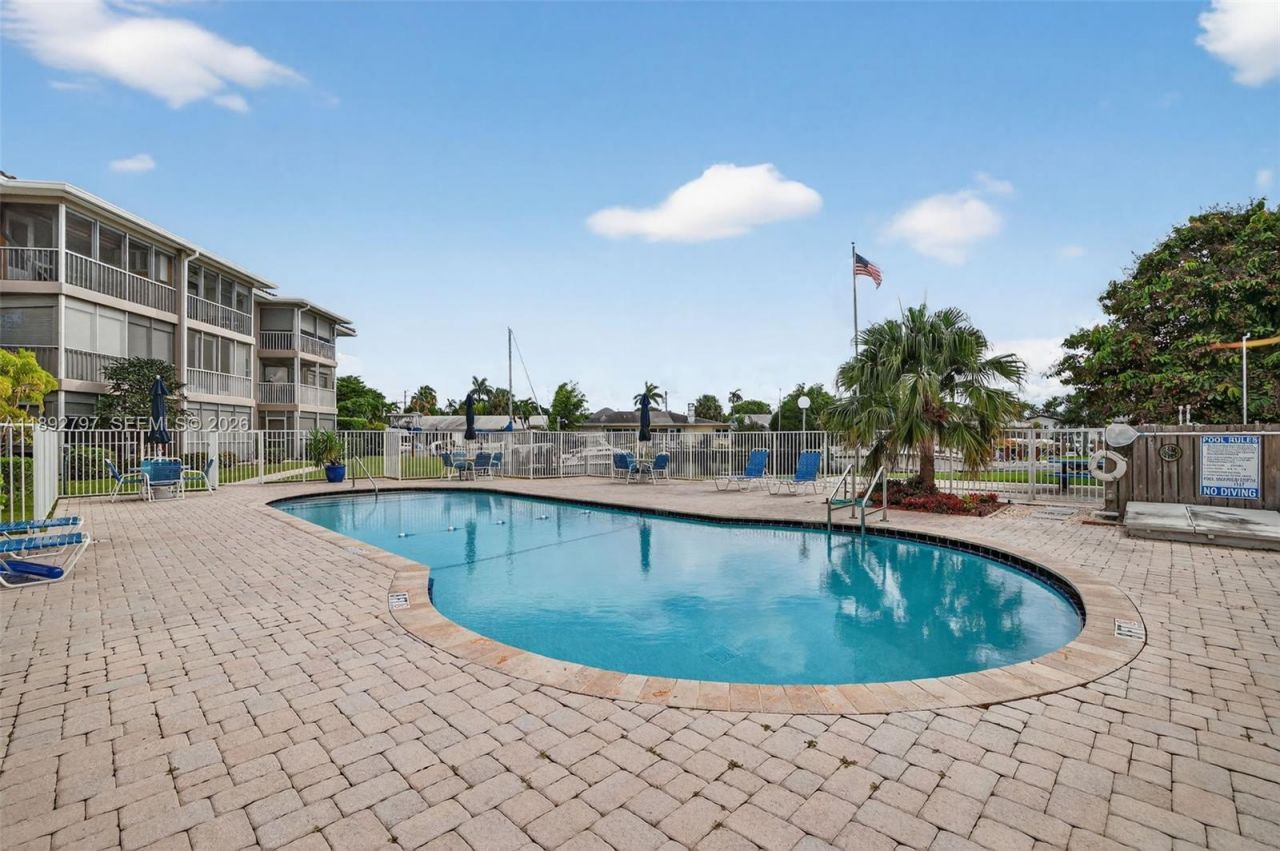 900 SW 12th St, Unit 305, Fort Lauderdale, FL 33315 Photo