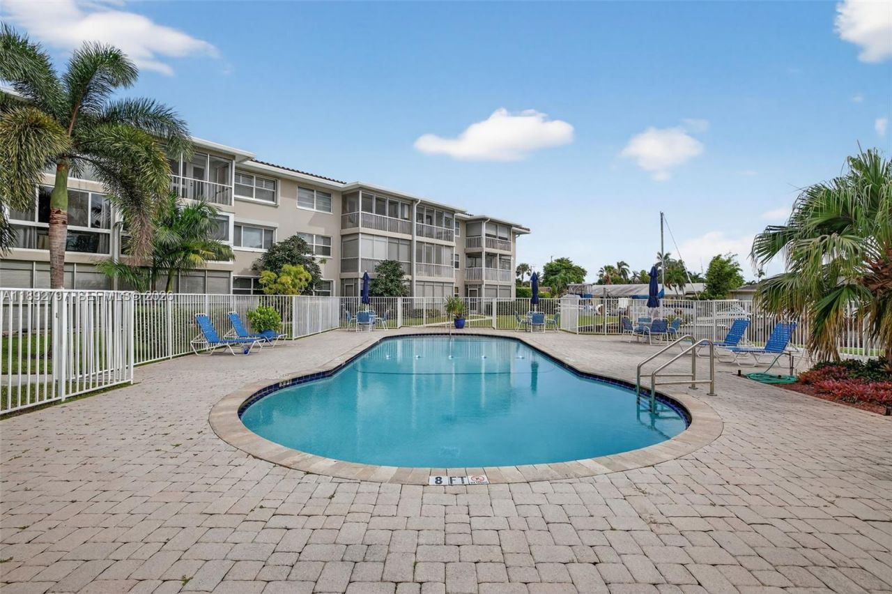 900 SW 12th St, Unit 305, Fort Lauderdale, FL 33315 Photo