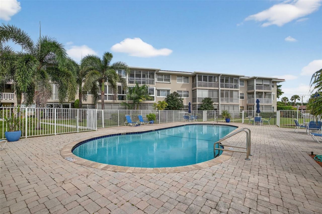 900 SW 12th St, Unit 305, Fort Lauderdale, FL 33315 Photo