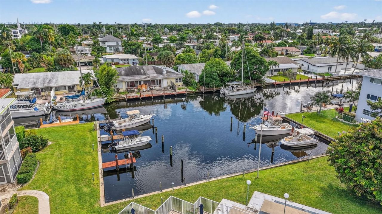 900 SW 12th St, Unit 305, Fort Lauderdale, FL 33315 Photo