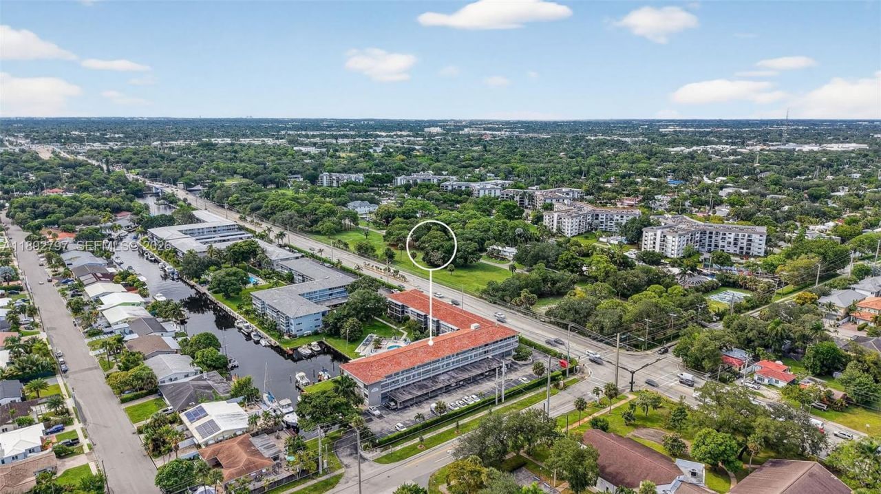 900 SW 12th St, Unit 305, Fort Lauderdale, FL 33315 Photo