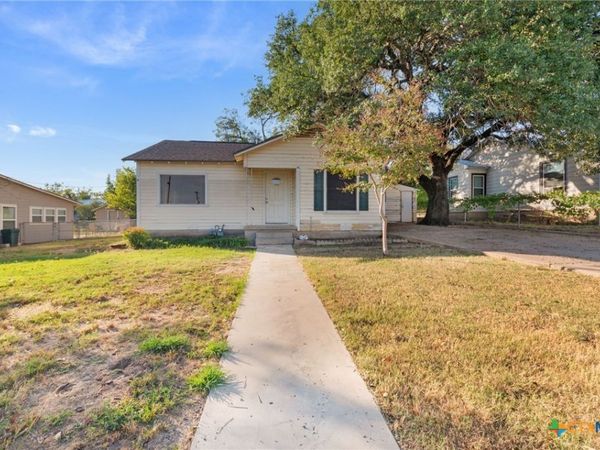 18 Del Norte Street, Lampasas, TX 76550