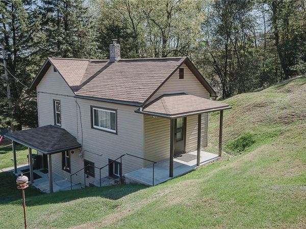 1326 Hessler Street, Nanty Glo, PA 15943