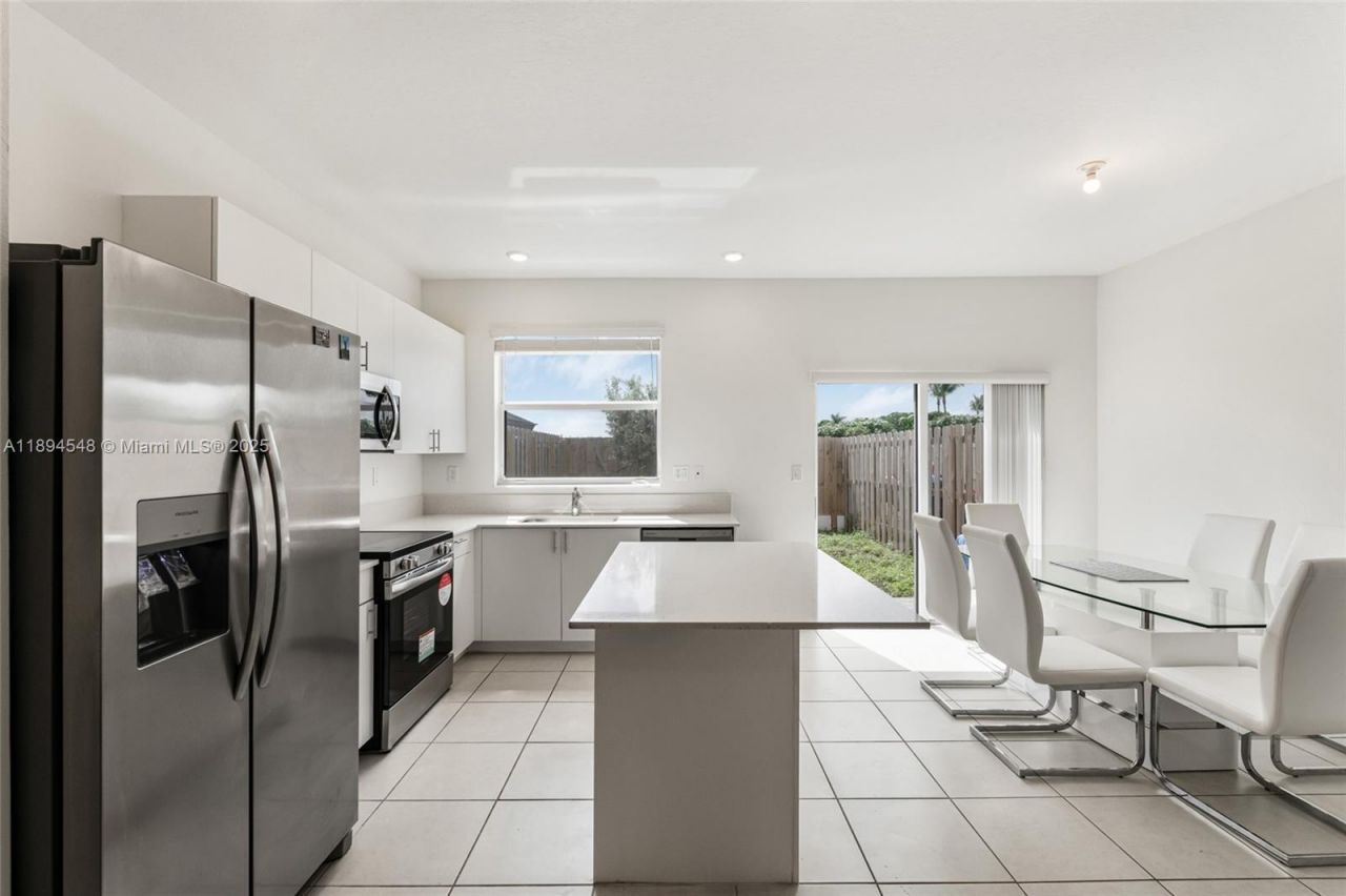 29254 SW 163rd Ct, Unit 29254, Homestead, FL 33033 Photo