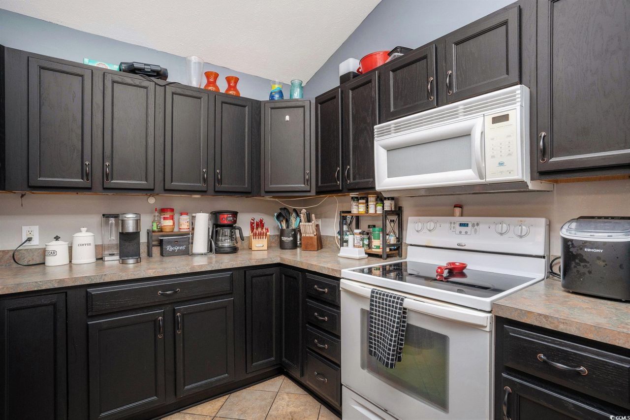 108 Carolina Pointe Way Photo 12