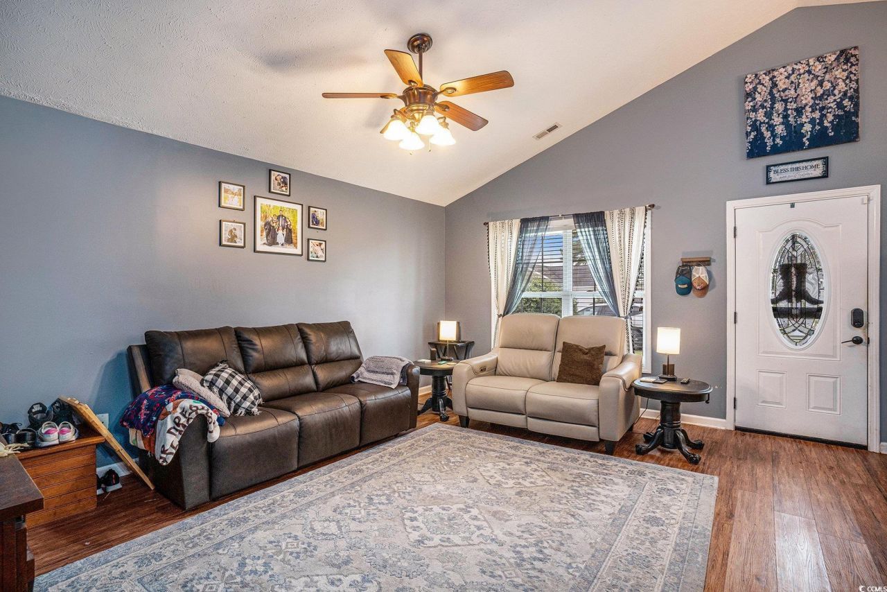 108 Carolina Pointe Way Photo 5