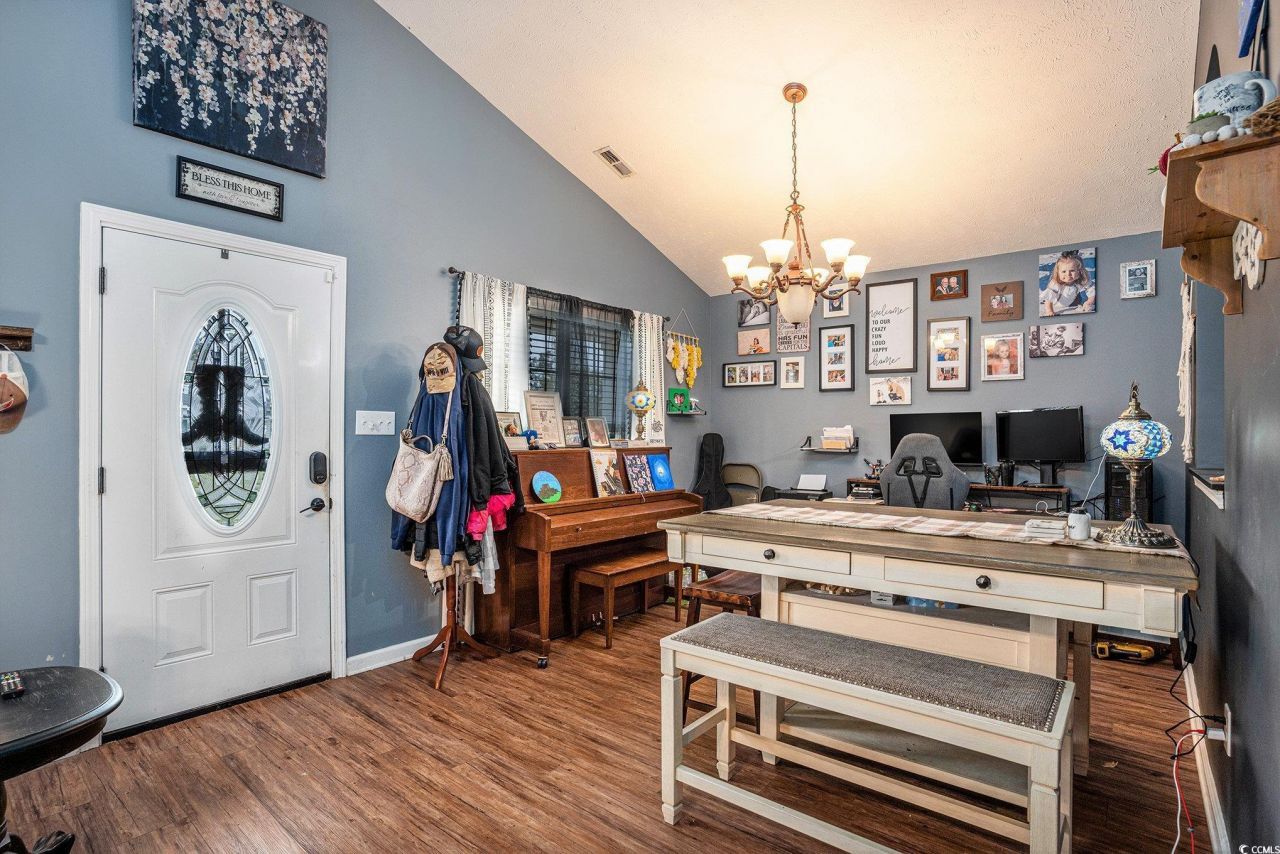 108 Carolina Pointe Way Photo 9