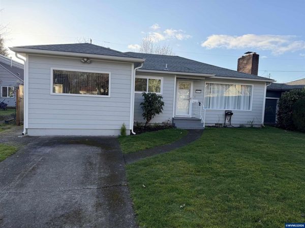 2075 Laurel Av NE, Salem, OR 97301